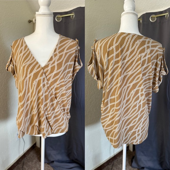 Michael Kors Women Medium Tan Chain Link MK Logo Faux Wrap V-Neck Blouse Top - Picture 3 of 6